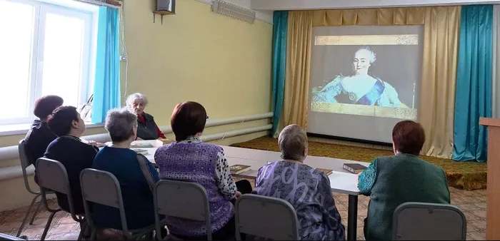 Литературно-историческая панорама  «Бремя короны: женщины на российском троне»
