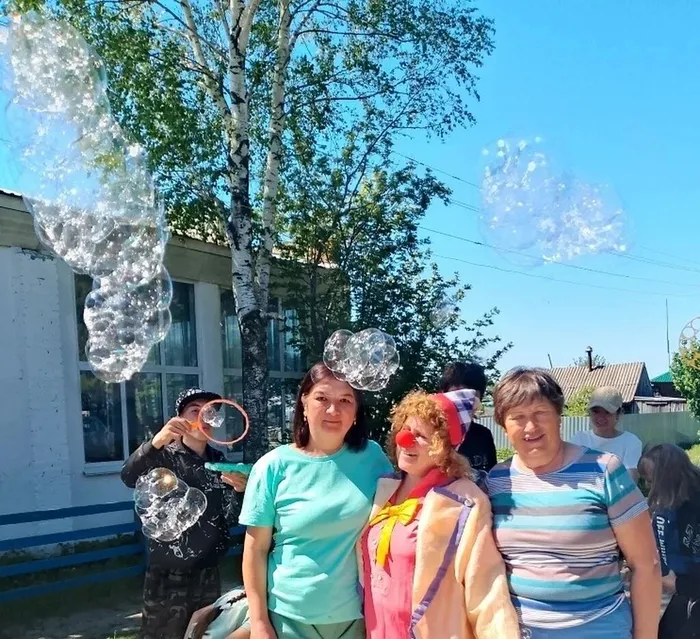 Театрализованный праздник «Солнышко на счастье»