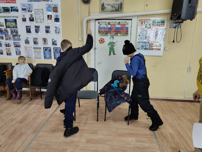 Конкурсно-игровая программа «А ну-ка, мальчики!»