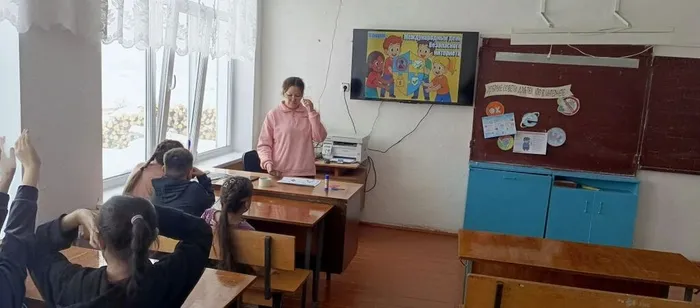 Урок-знакомство с цифровыми правилами&nbsp;"Библиотечный бот-патруль"