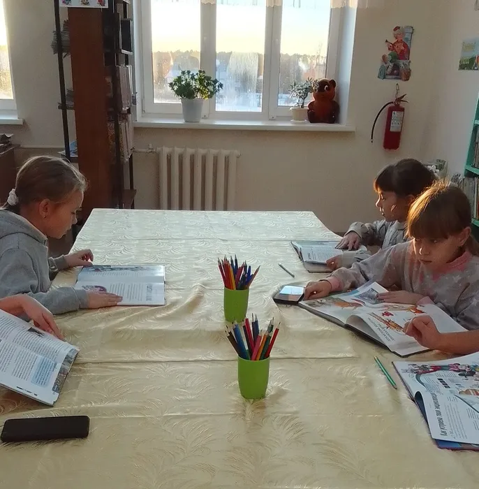 Библиографический урок-игра «Книги-всезнайки»