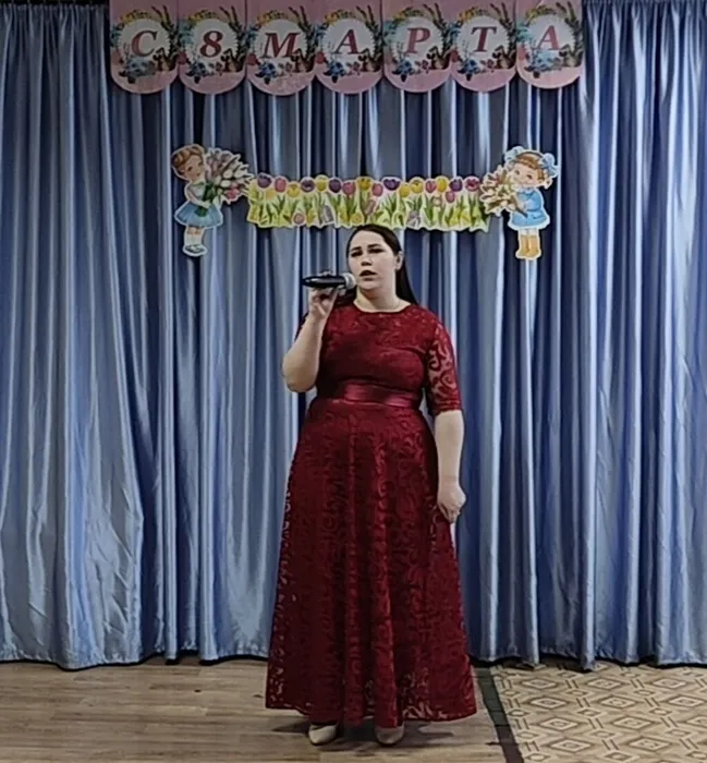 Литературно-музыкальная композиция «Все для милых и родных!»