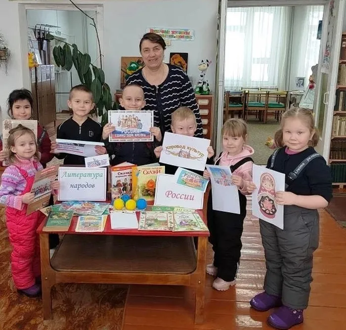 Час народной сказки «Сказки народов России»