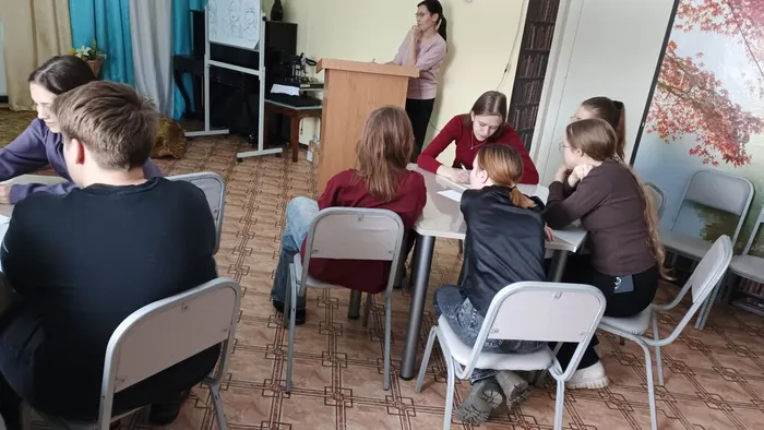 Интерактивная игра-викторина «Любимых книг знакомые приметы»