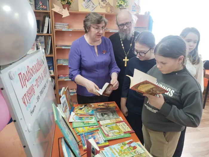 Свет добра из-под обложки