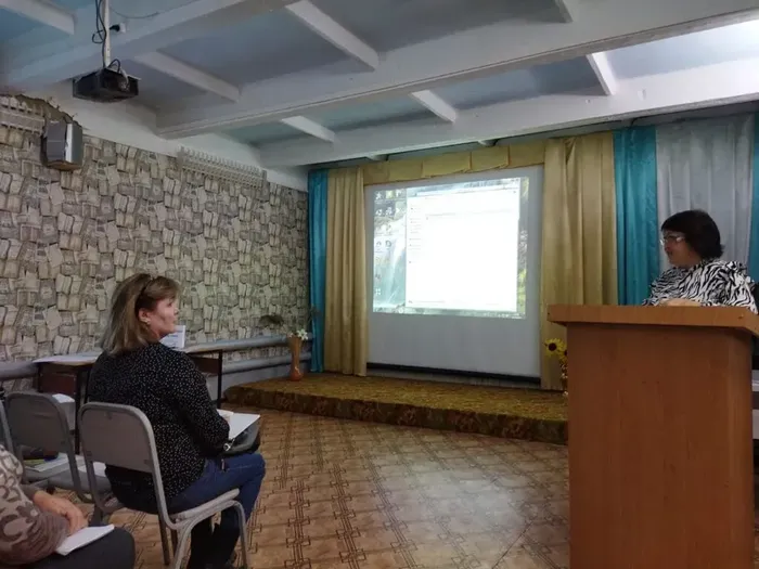 Рабочий семинар библиотекарей района