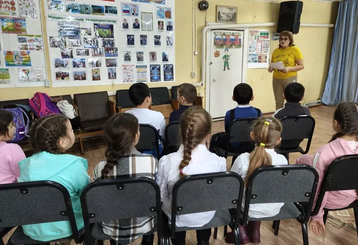 Конкурсно-игровая программа «А ну-ка, мальчики!»