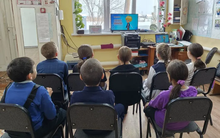 Информационный час&nbsp;«Защищённый интернет: правила безопасного поведения»