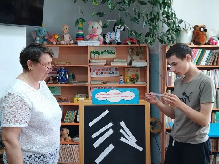 Литературно-познавательный час «Лесные загадки Юрия Дмитриева»