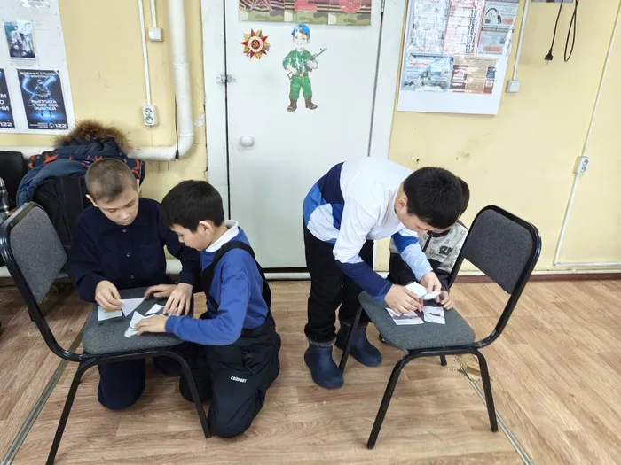 Конкурсно-игровая программа «А ну-ка, мальчики!»