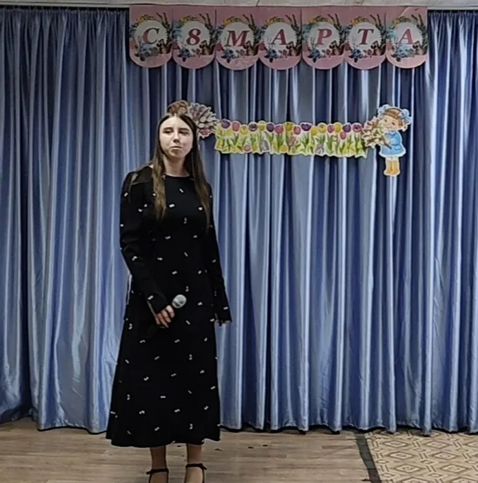 Литературно-музыкальная композиция «Все для милых и родных!»