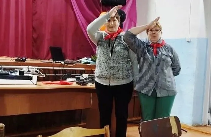 «Мы родом из СССР»: тёплая встреча с пионерским детством