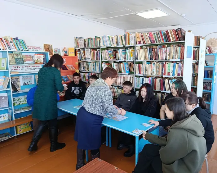 Информационный час «Ловушки Интернета: экстремизм и терроризм в социальных сетях»