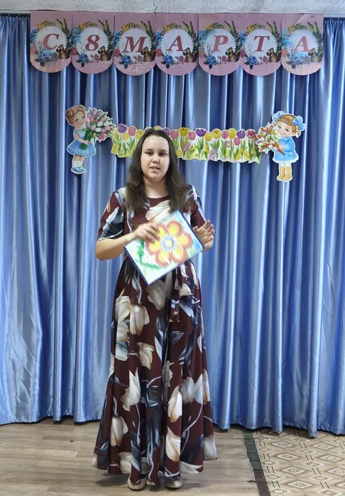 Литературно-музыкальная композиция «Все для милых и родных!»