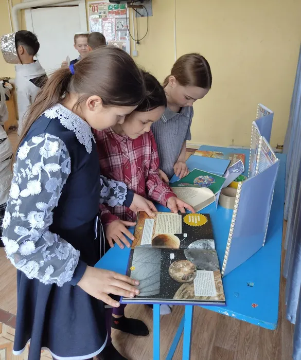 Конкурсно-игровая программа «Весёлый космодром»