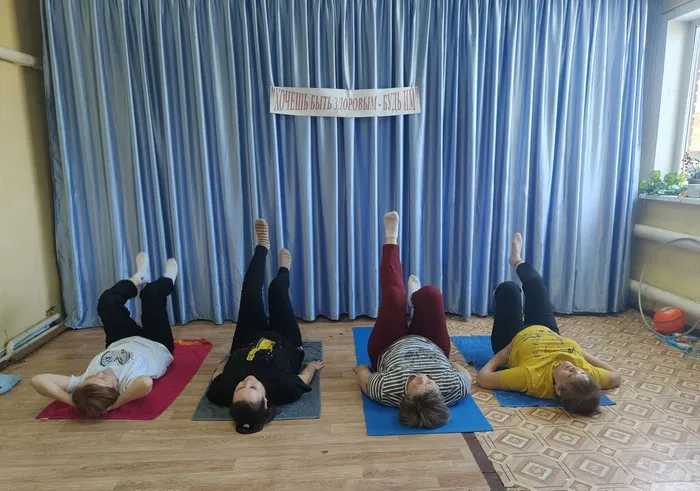 Информационно-спортивный час «Хочешь быть здоровым — будь им!»